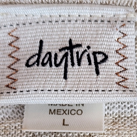 Daytrip brand size L tan and beige straps croched lace accents drawstring front - Picture 3 of 6